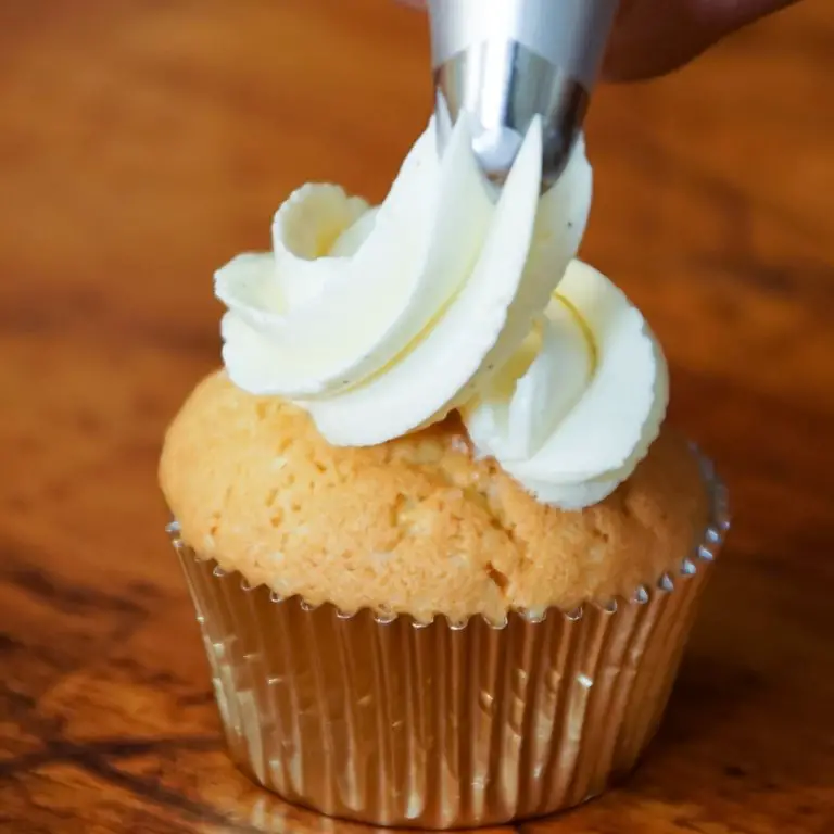 vanilje muffins med frosting